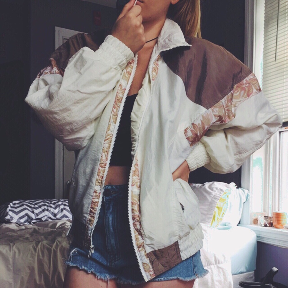 Unique 80s bomber jacket